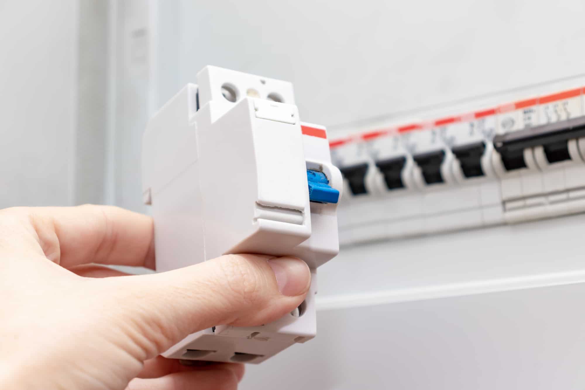 interruptor diferencial, eletricista 24